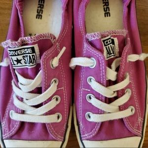 Womens size 10 magenta converse